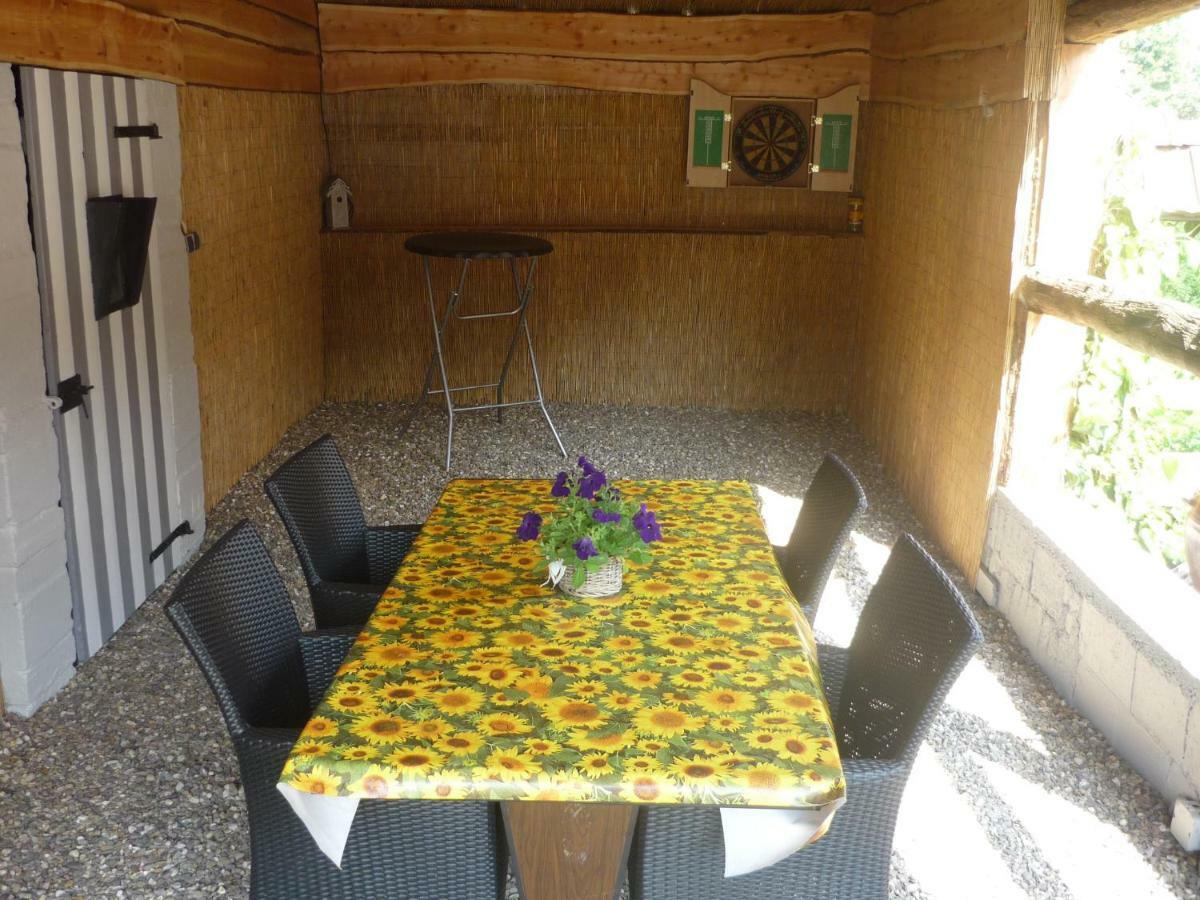 Hoeve Mingels Banholt Exterior foto